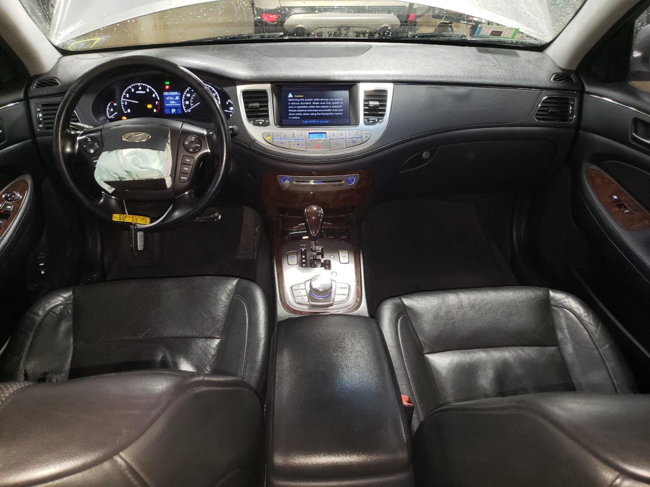 2009 Hyundai Genesis - Image 8