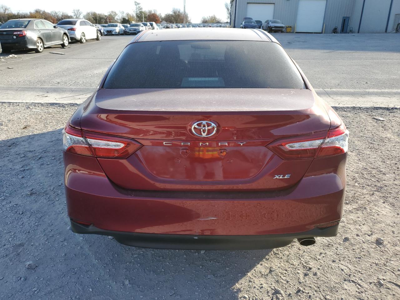 VIN 4T1B11HK7JU509591 2018 TOYOTA CAMRY no.6