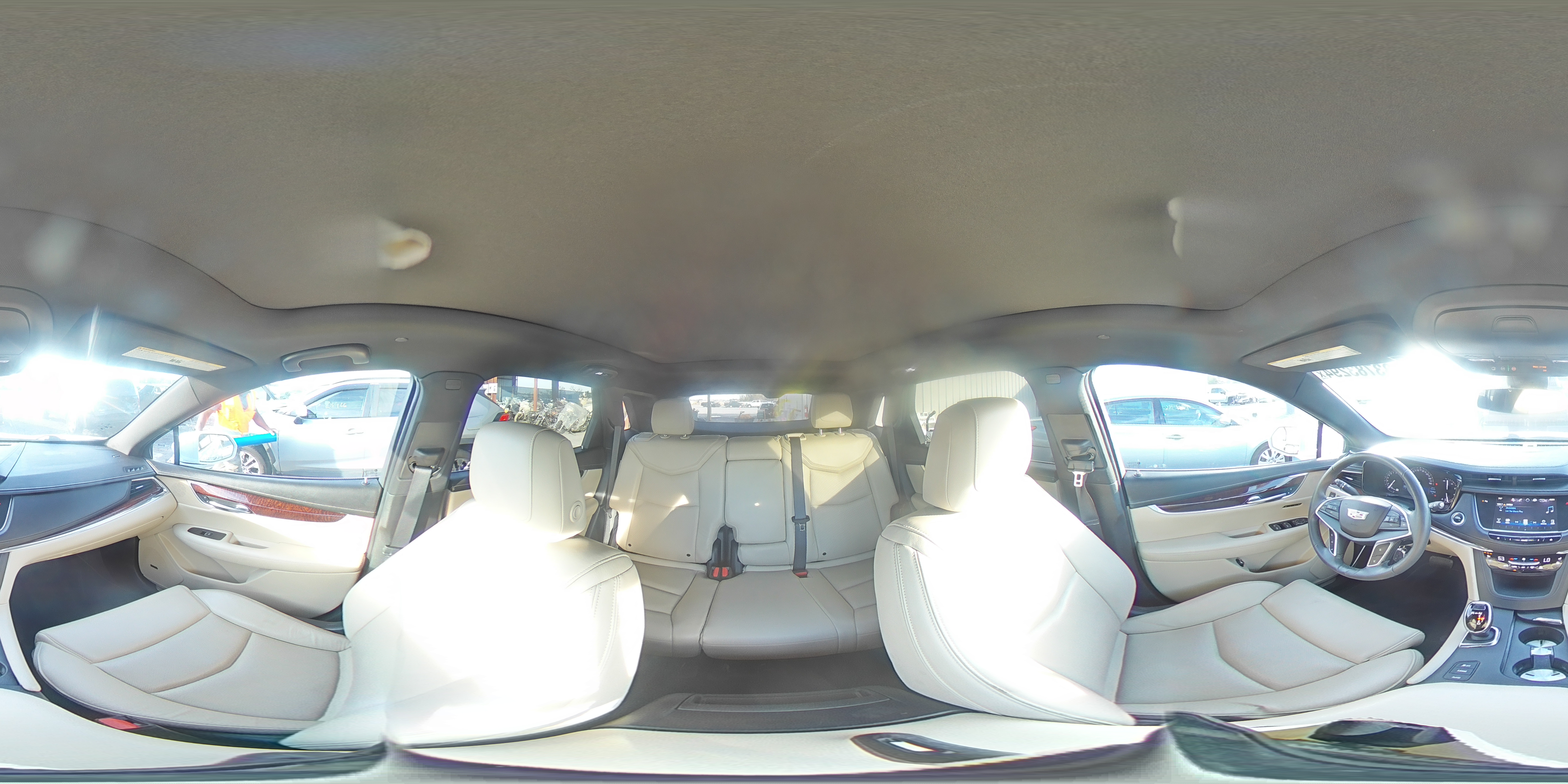 2017 Cadillac XT5 - Image 15