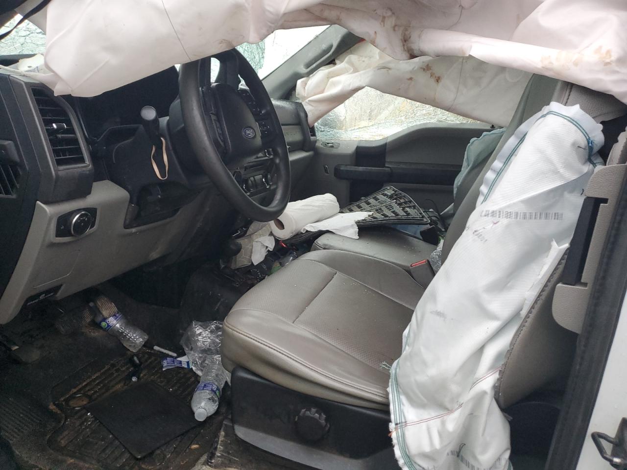 2017 Ford F450 - Image 7