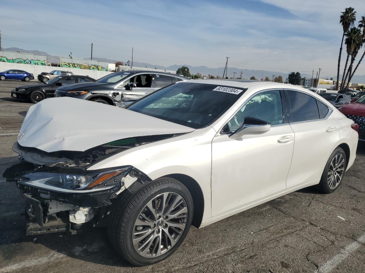 2020 Lexus ES - Image 1