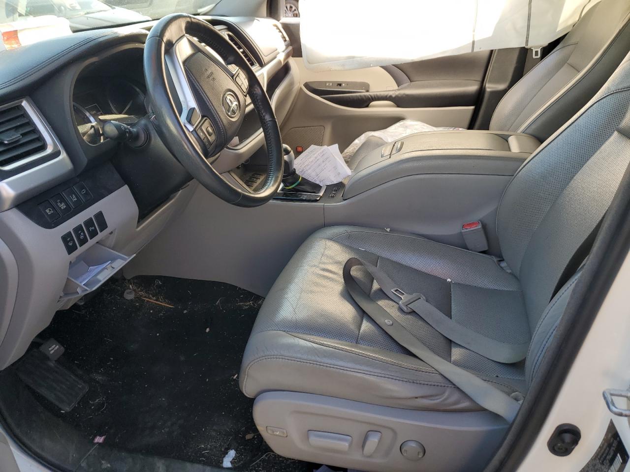 2014 Toyota Highlander - Image 7