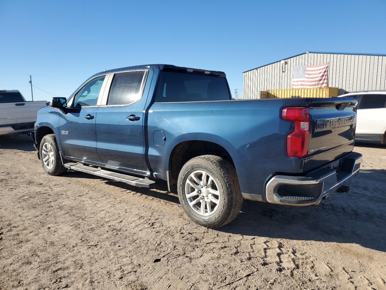 2021 Chevrolet Silverado - Image 2