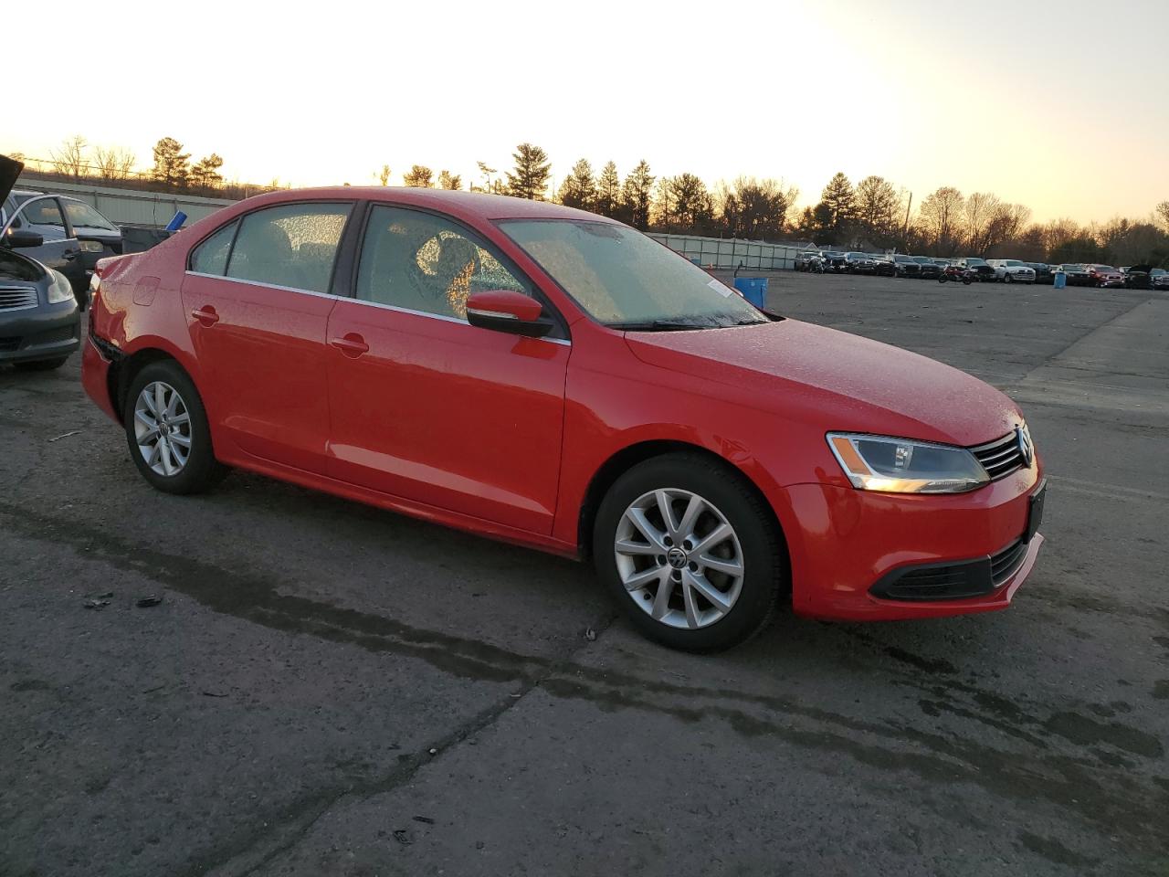 2014 Volkswagen Jetta - Image 4