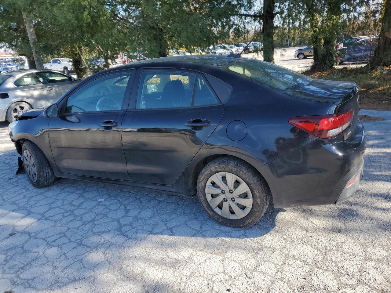 2020 Kia Rio - Image 2
