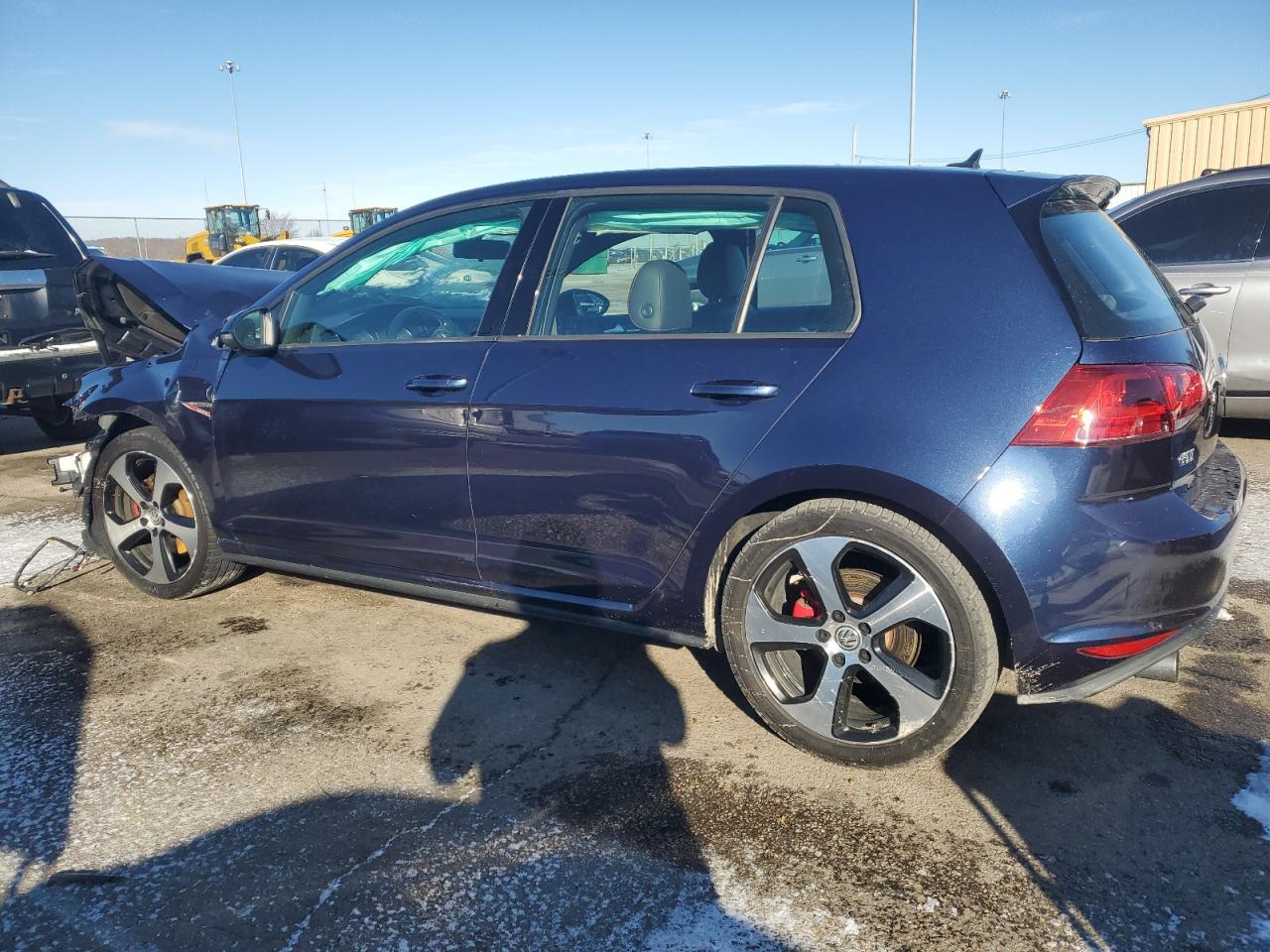 VIN 3VW5T7AU4FM066822 2015 VOLKSWAGEN GTI no.2