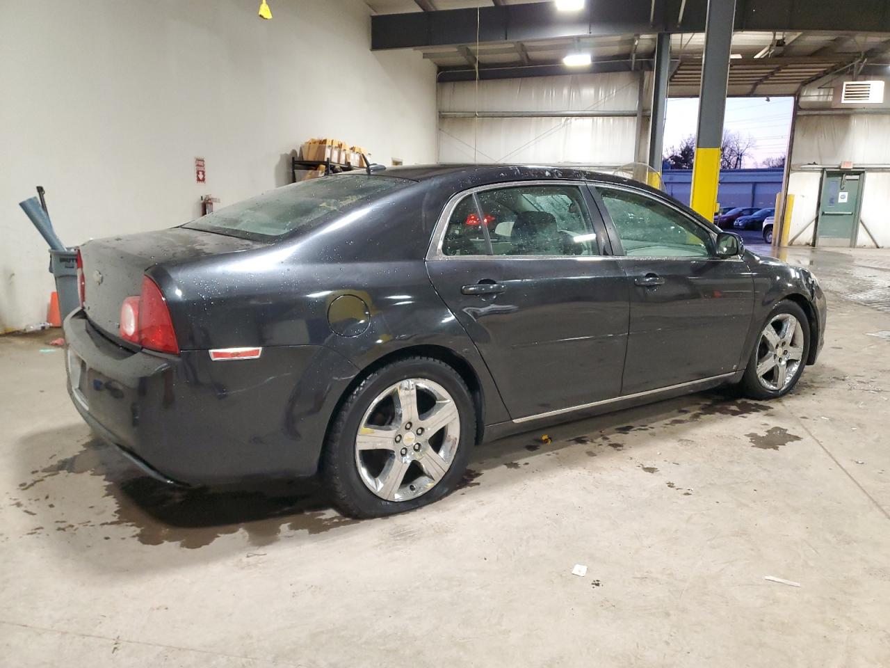 2009 Chevrolet Malibu - Image 3
