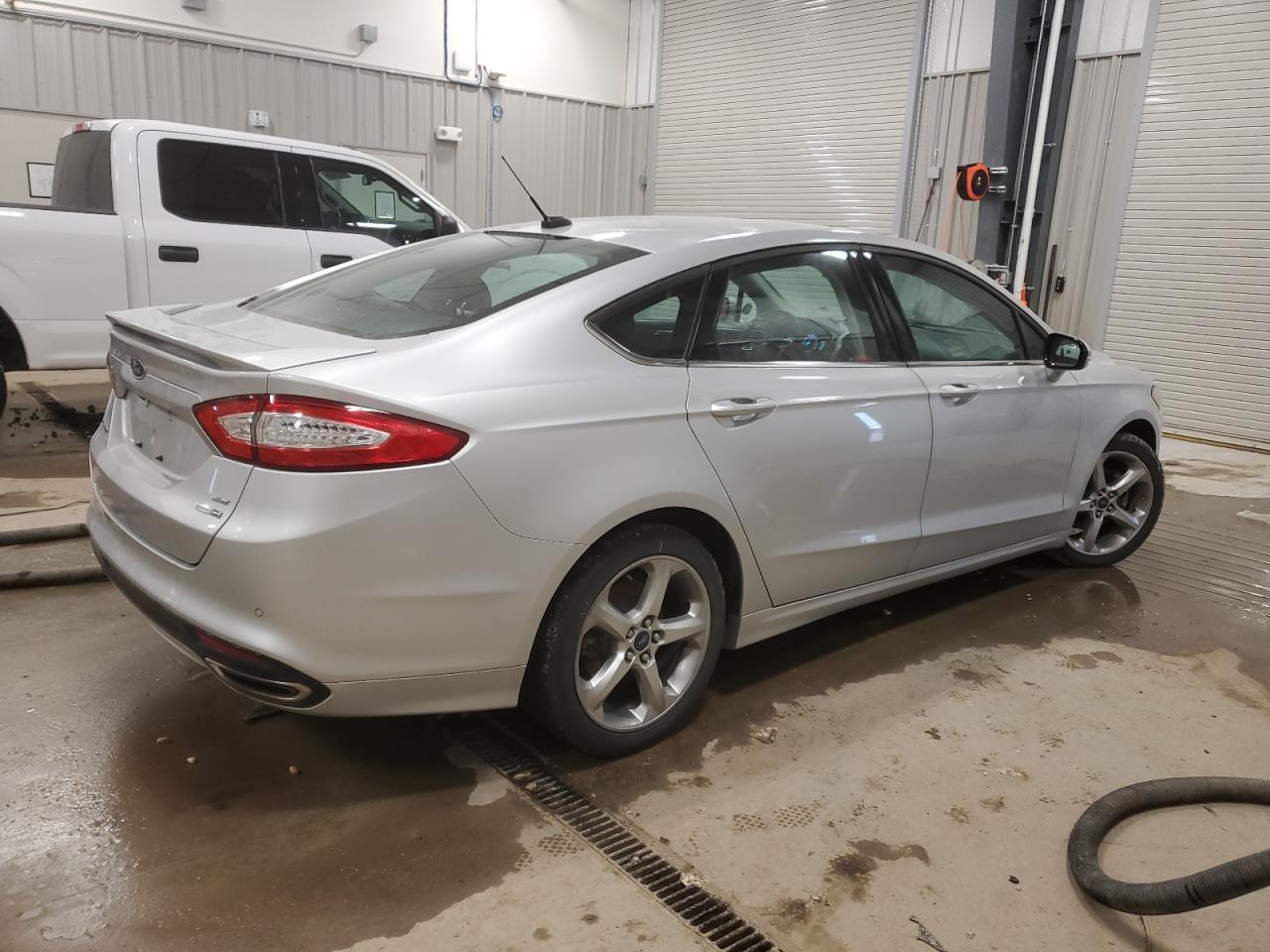 VIN 3FA6P0T97GR251159 2016 FORD FUSION no.3