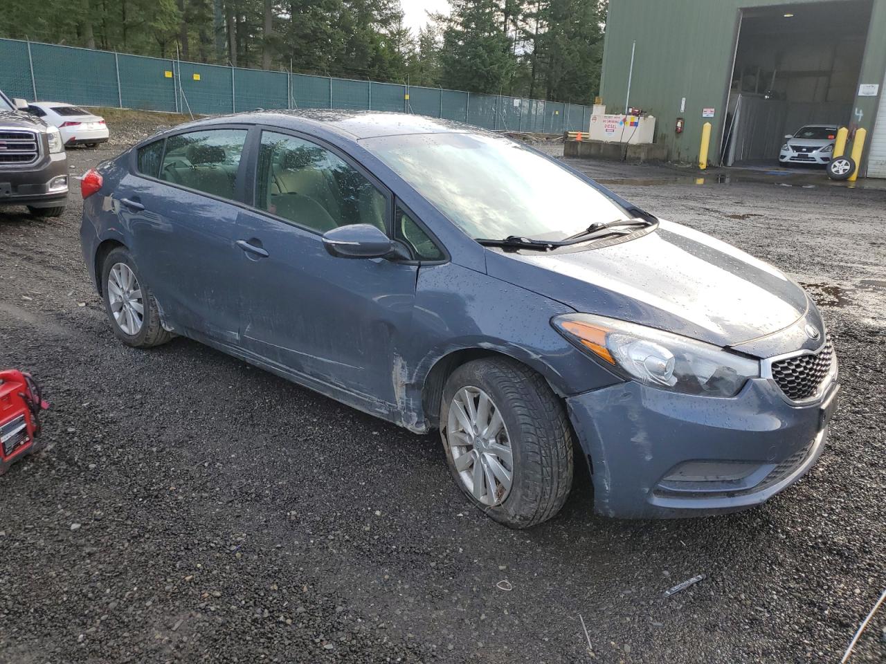 VIN KNAFX4A66E5216121 2014 KIA FORTE no.4