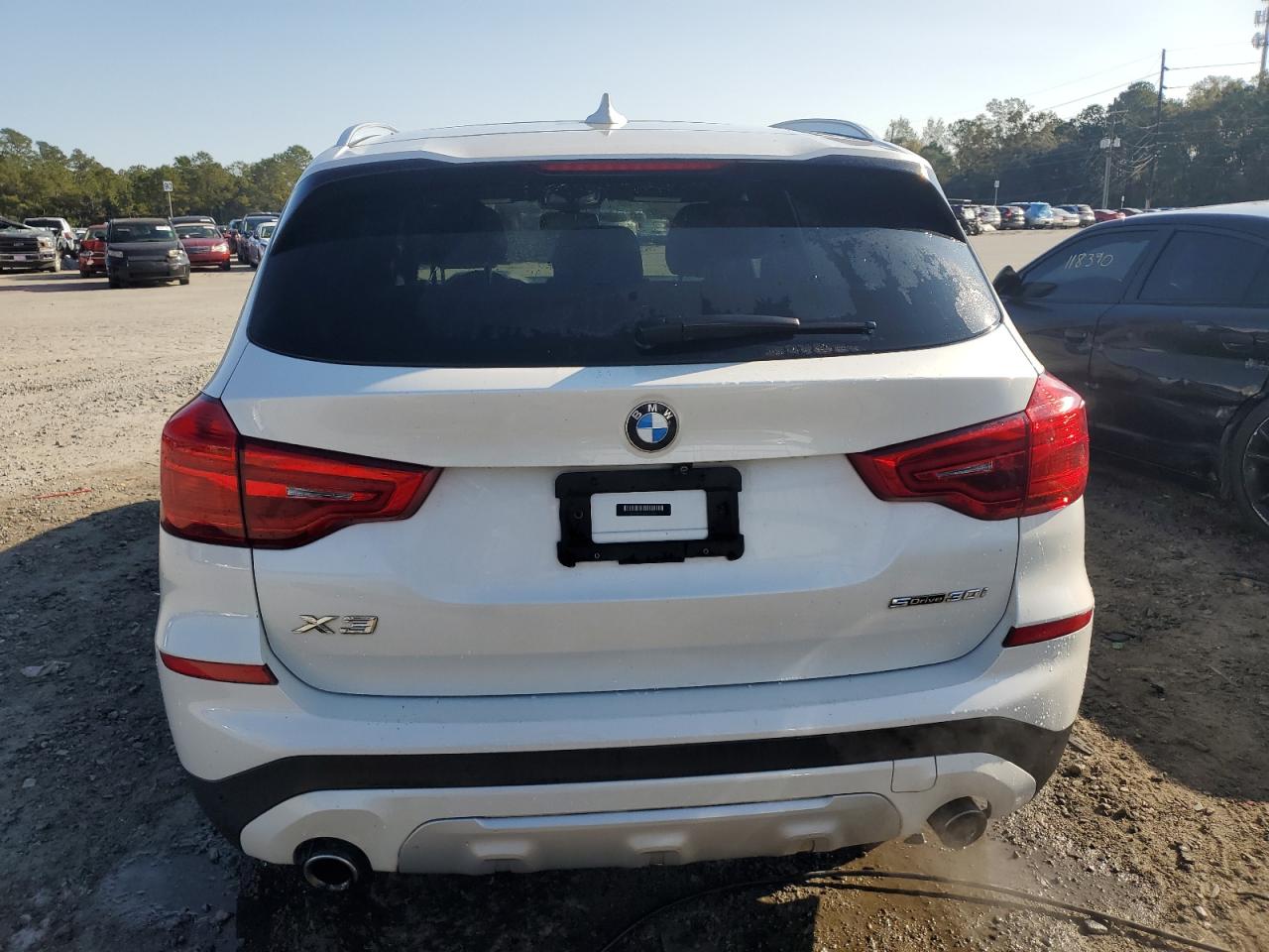 VIN 5UXTR7C58KLF33011 2019 BMW X3 no.6