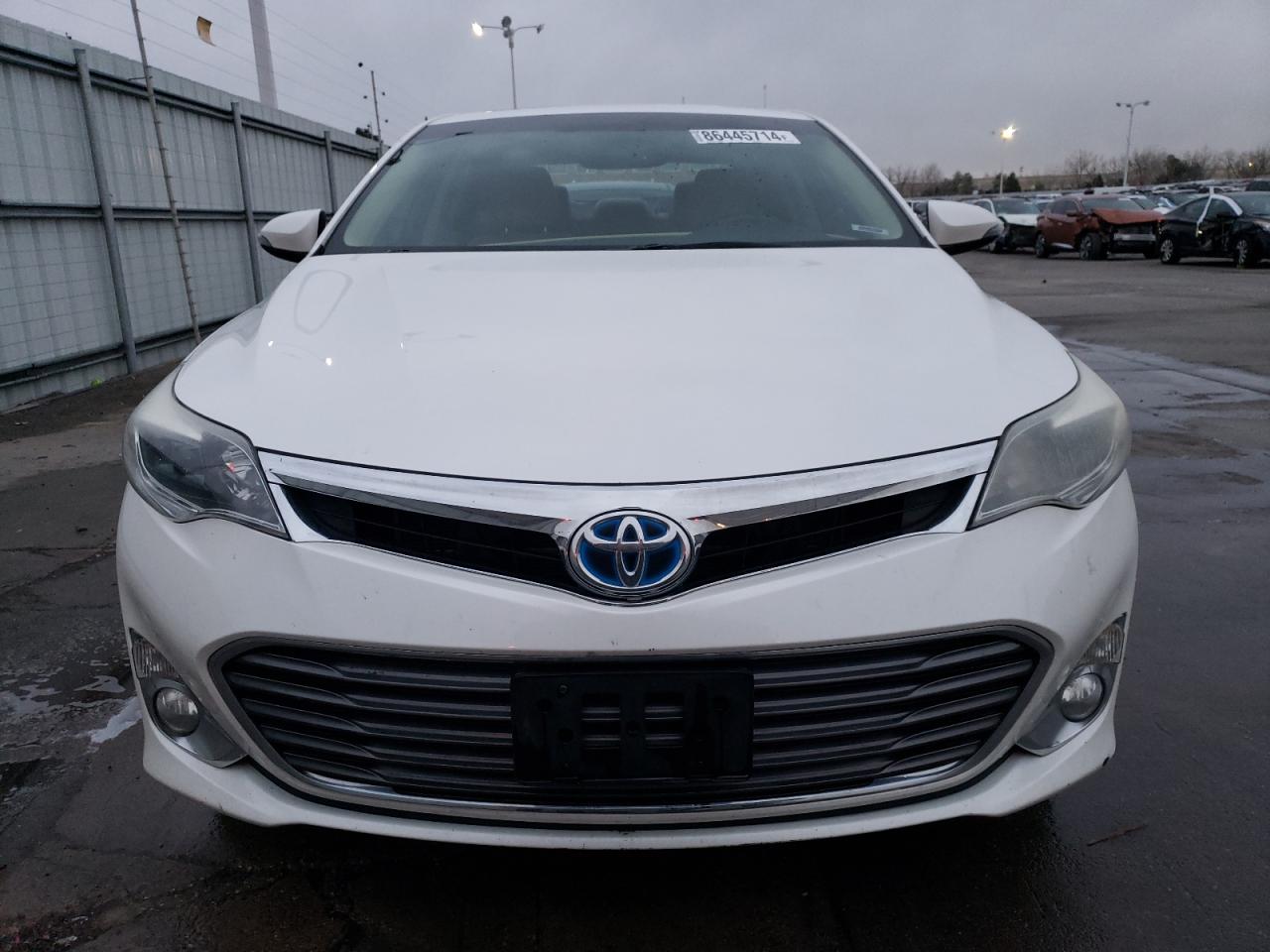 2015 Toyota Avalon - Image 5