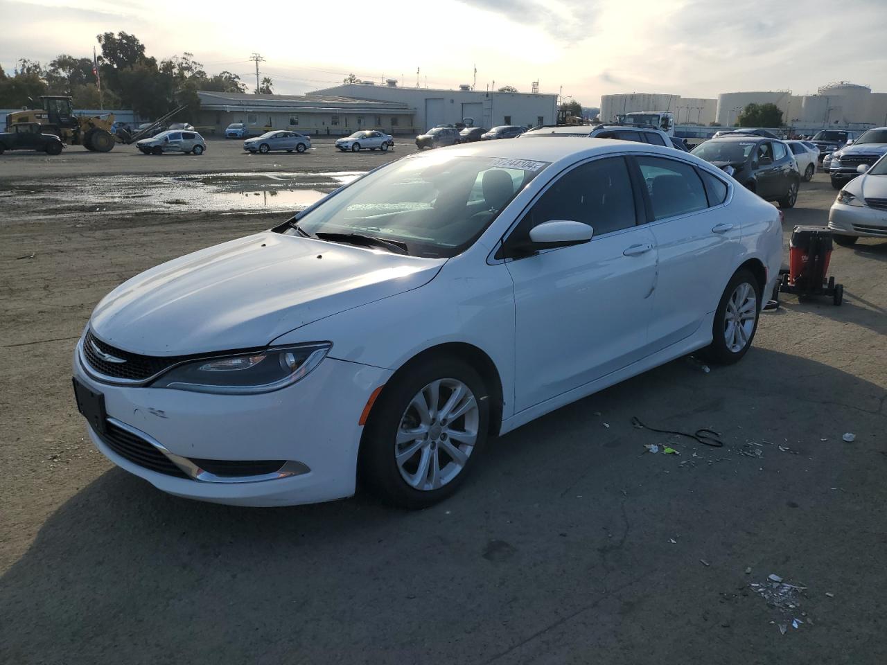 VIN 1C3CCCAB2FN700835 2015 CHRYSLER 200 no.1