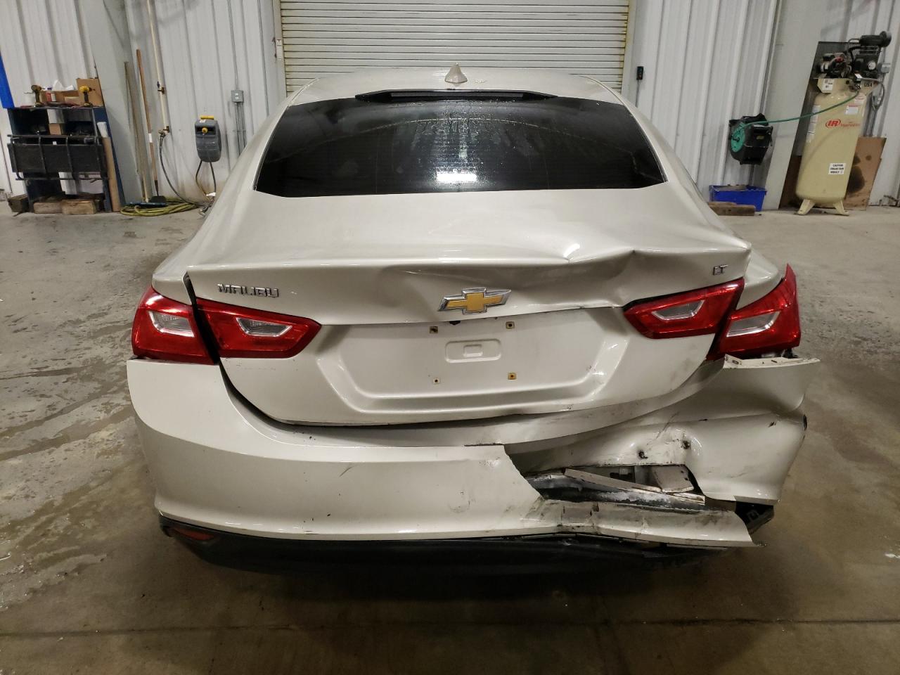 2016 Chevrolet Malibu - Image 6
