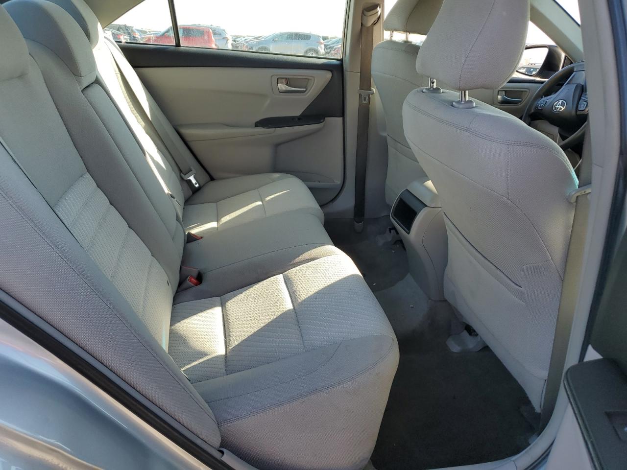 2016 Toyota Camry - Image 10