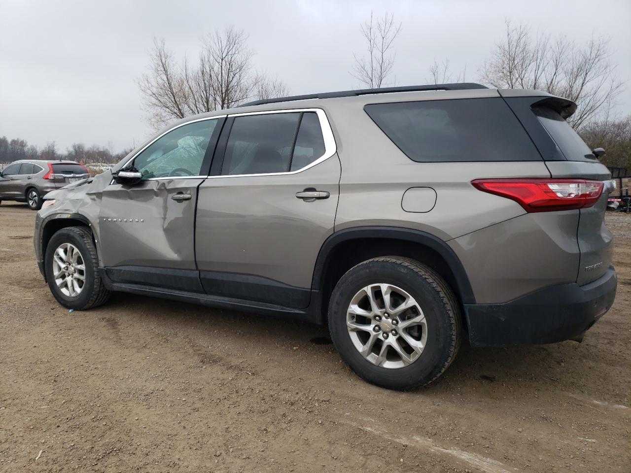 VIN 1GNERGKW4KJ212183 2019 CHEVROLET TRAVERSE no.2