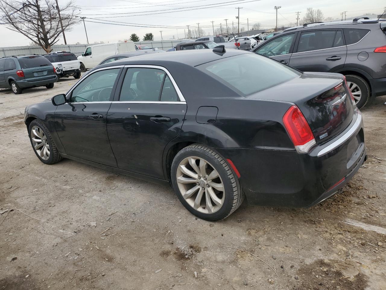 2017 Chrysler 300 - Image 2