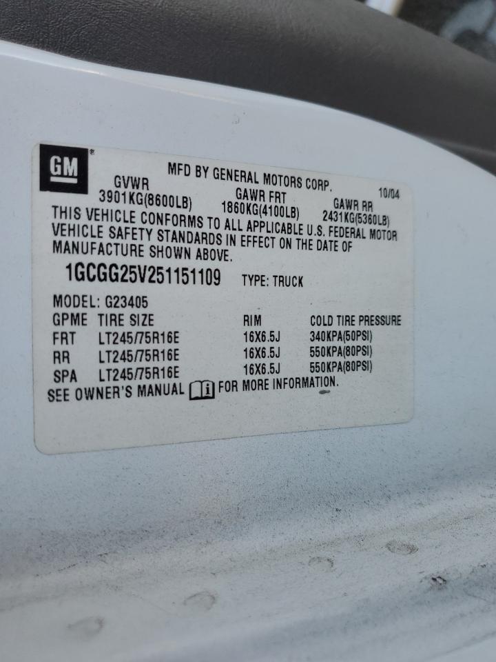 2005 Chevrolet Express - Image 14