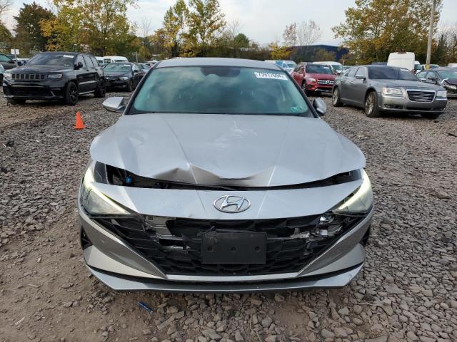  HYUNDAI ELANTRA 2021 Srebrny