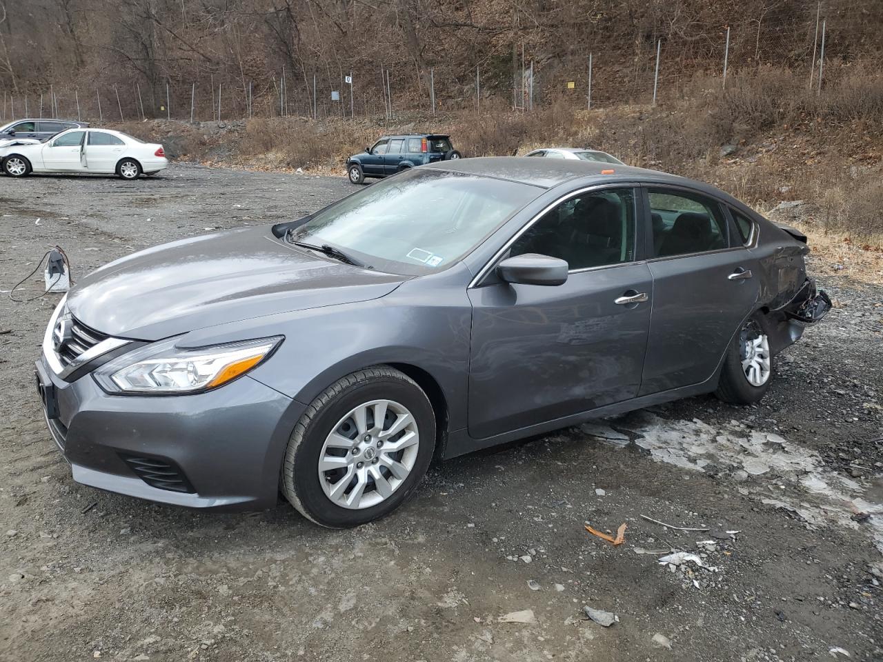 2016 Nissan Altima - Image 1