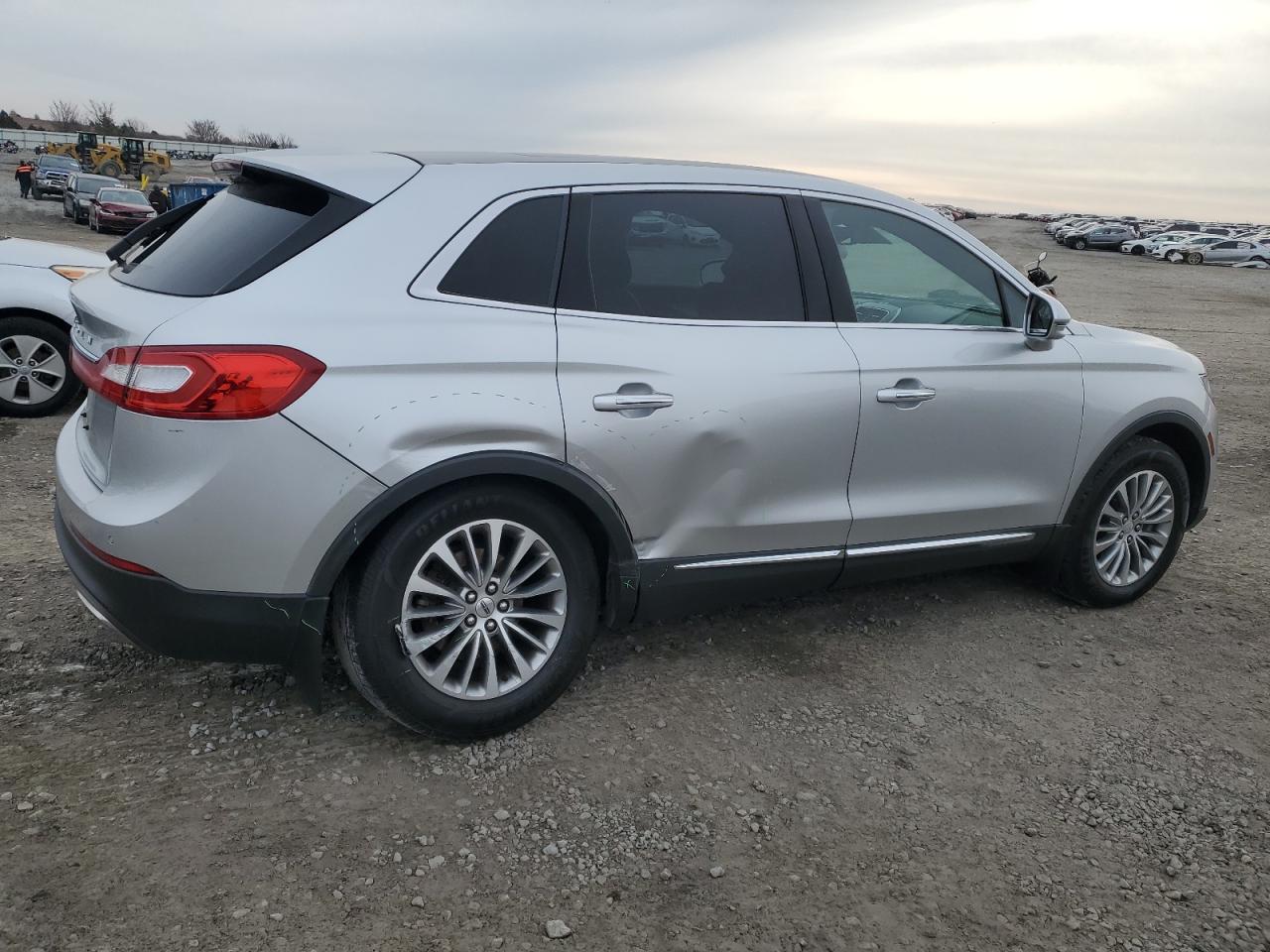 VIN 2LMTJ6KR0GBL29976 2016 LINCOLN MKX no.3