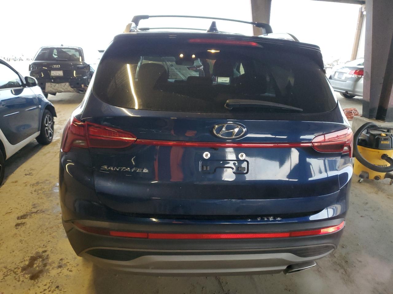 2023 Hyundai Santa Fe - Image 6