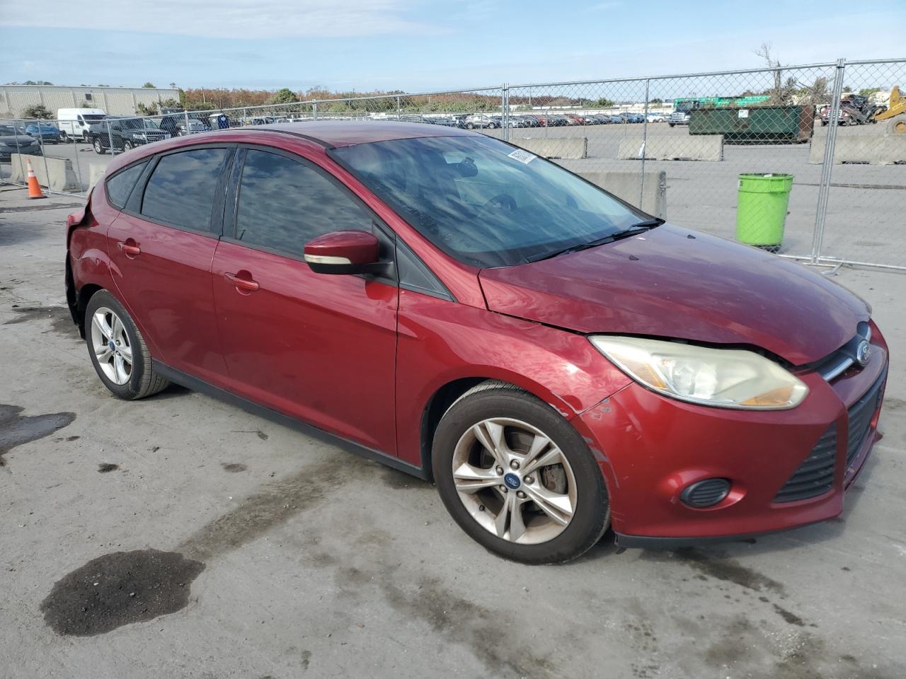 VIN 1FADP3K23EL115491 2014 FORD FOCUS no.4