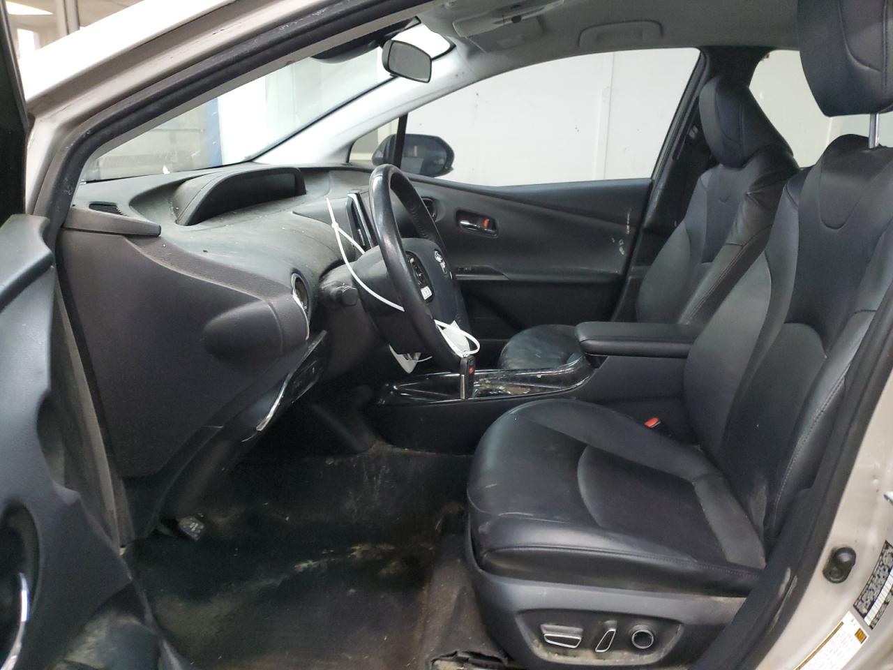 2017 Toyota Prius - Image 7