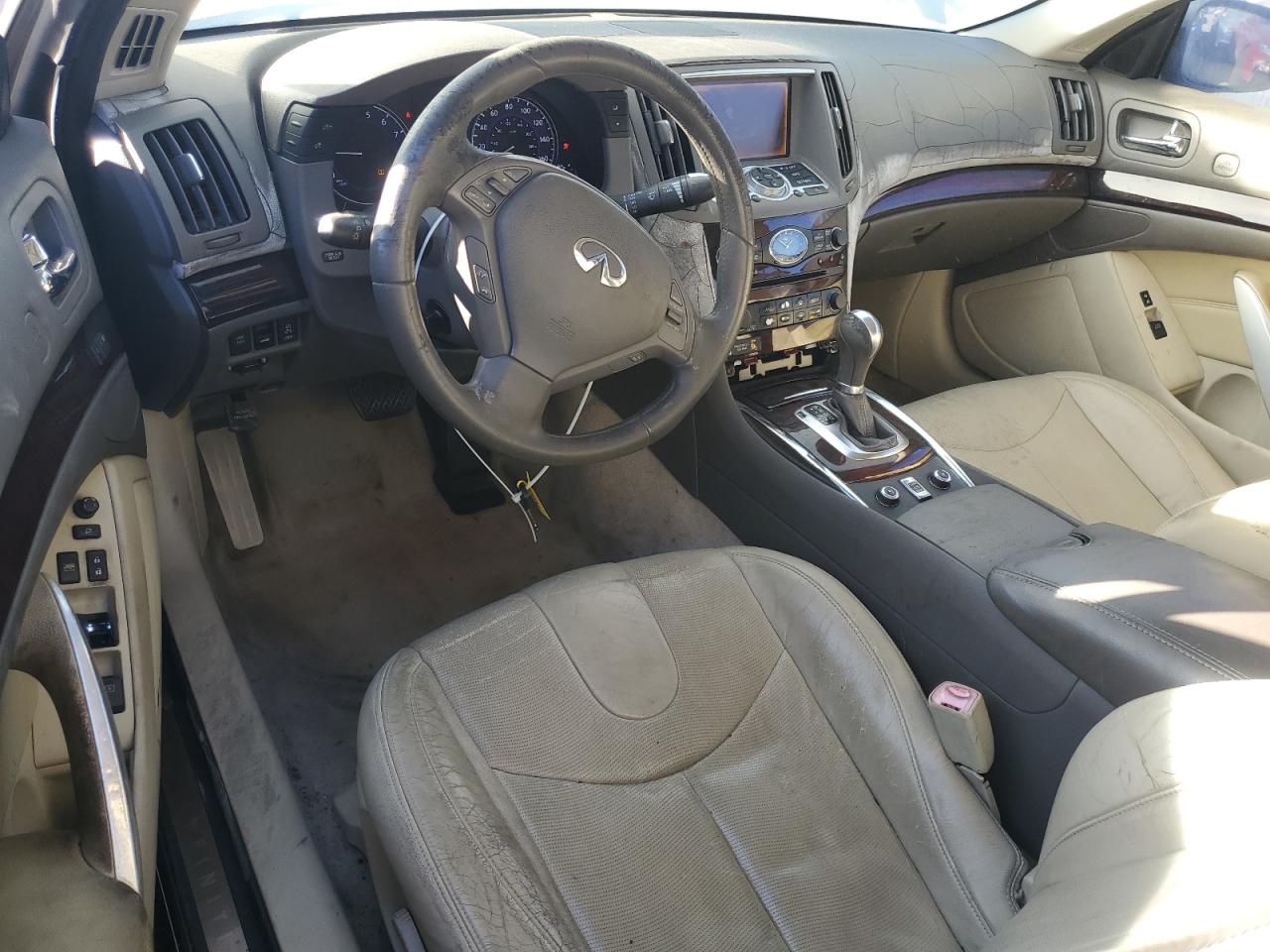 2010 Infiniti G - Image 8