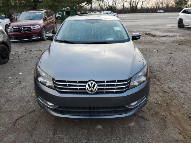 Sedans VOLKSWAGEN PASSAT 2013 Charcoal