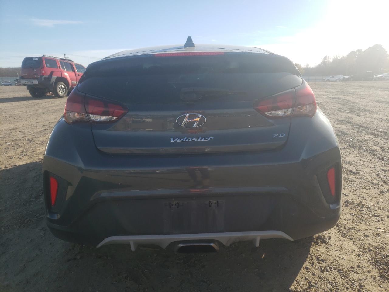 2019 Hyundai Veloster Base VIN: KMHTG6AF8KU013178 Lot: 84291964