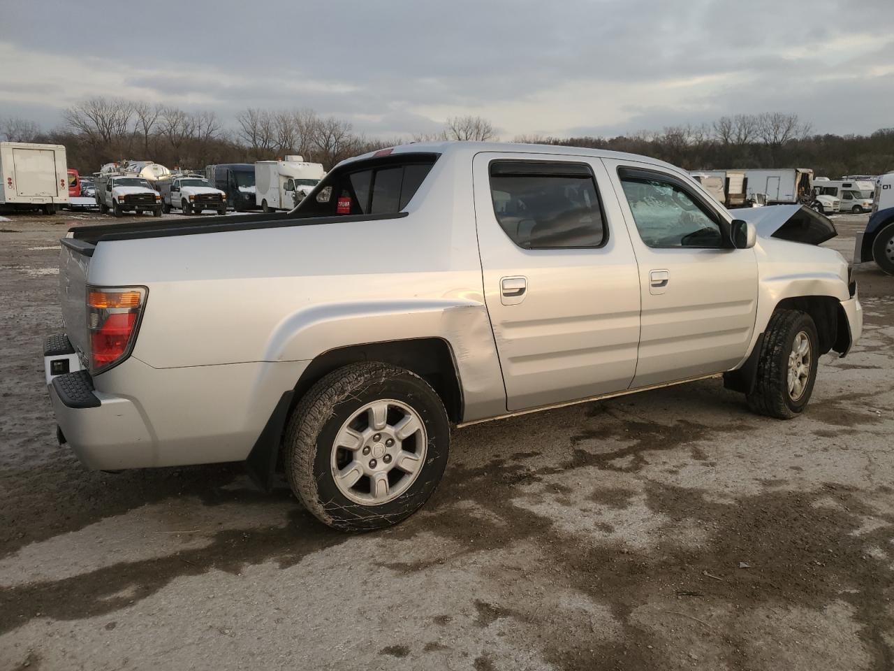 2006 Honda Ridgeline - Image 3