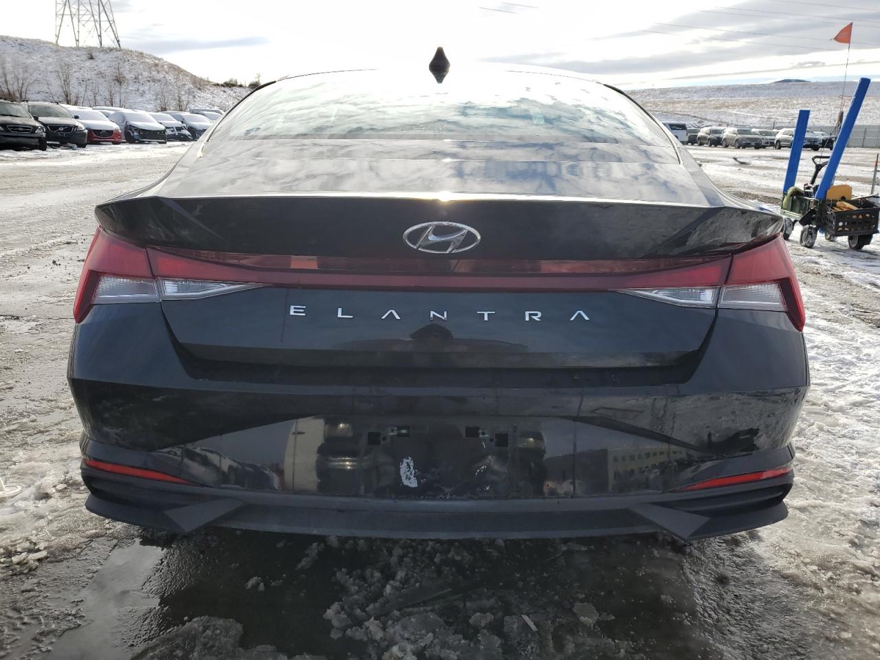 2021 Hyundai Elantra - Image 6