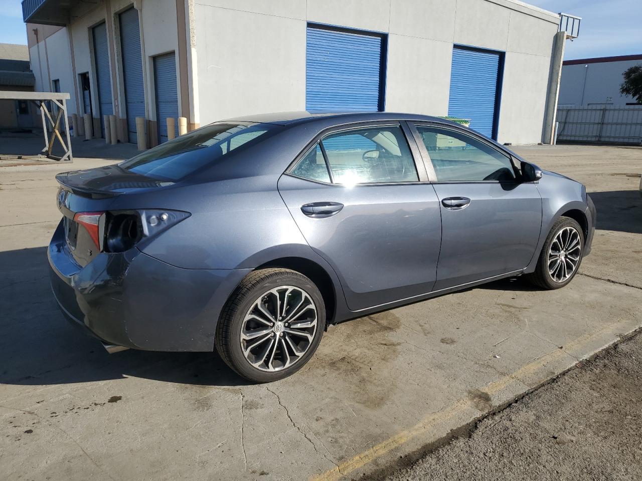 VIN 5YFBURHE1GP476419 2016 TOYOTA COROLLA no.3