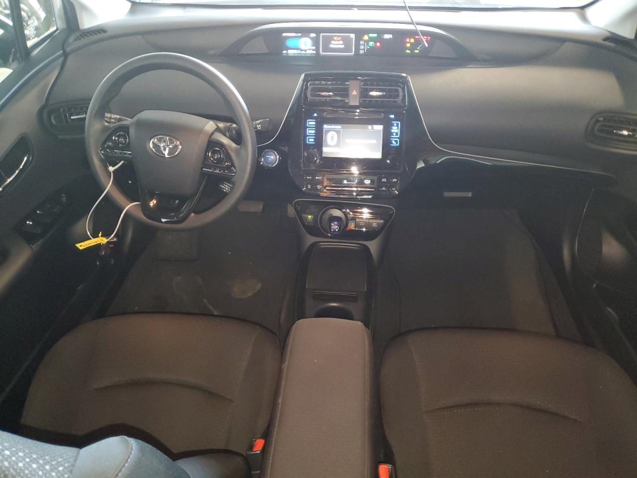 2019 Toyota Prius - Image 8