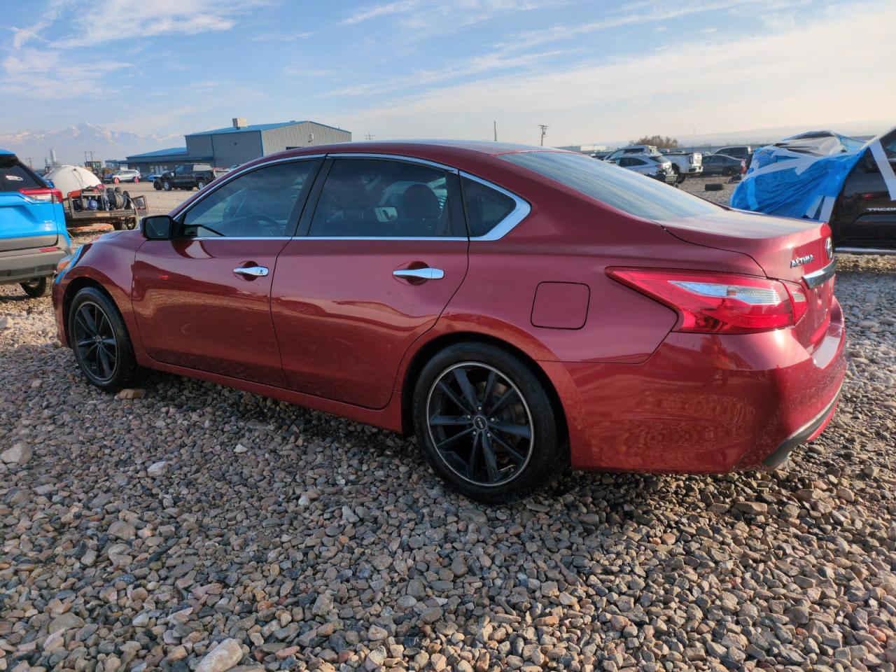 2016 Nissan Altima - Image 2