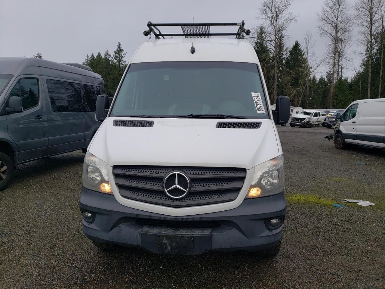 VIN WD3PE7DD9GP307801 2016 MERCEDES-BENZ SPRINTER no.5