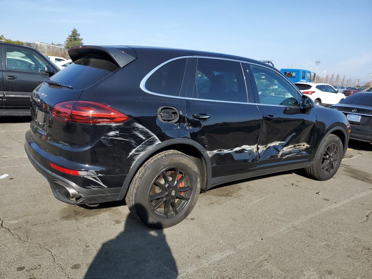 2016 Porsche Cayenne - Image 3
