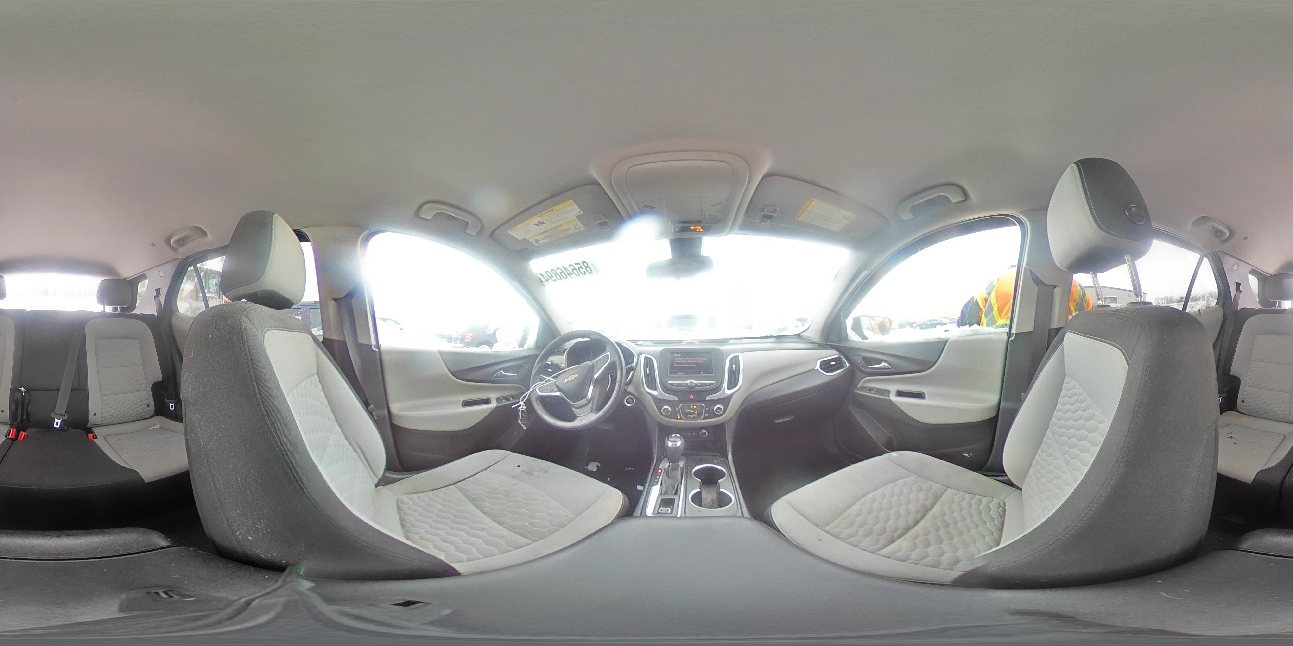 2020 Chevrolet Equinox - Image 13