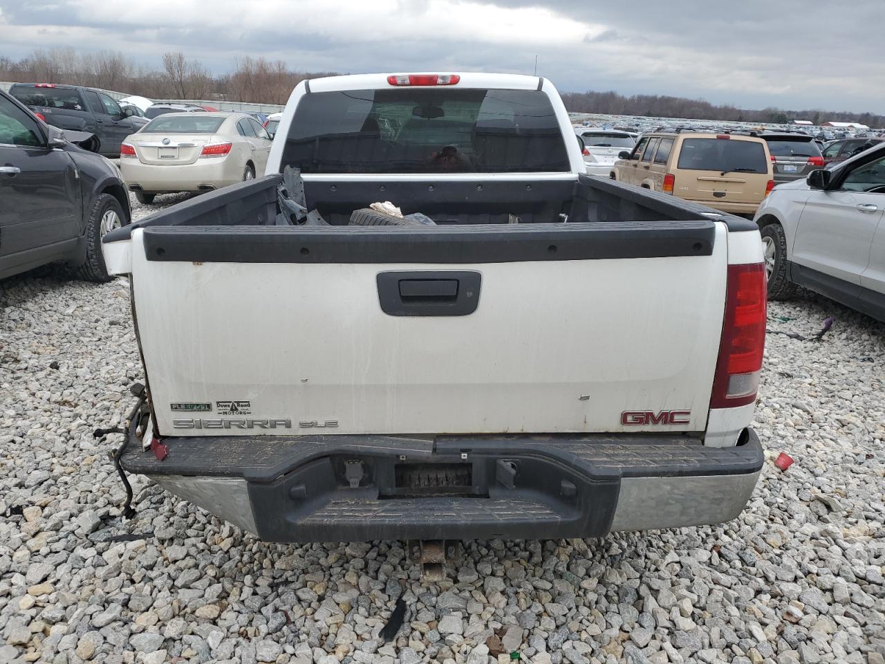 2010 GMC Sierra - Image 6