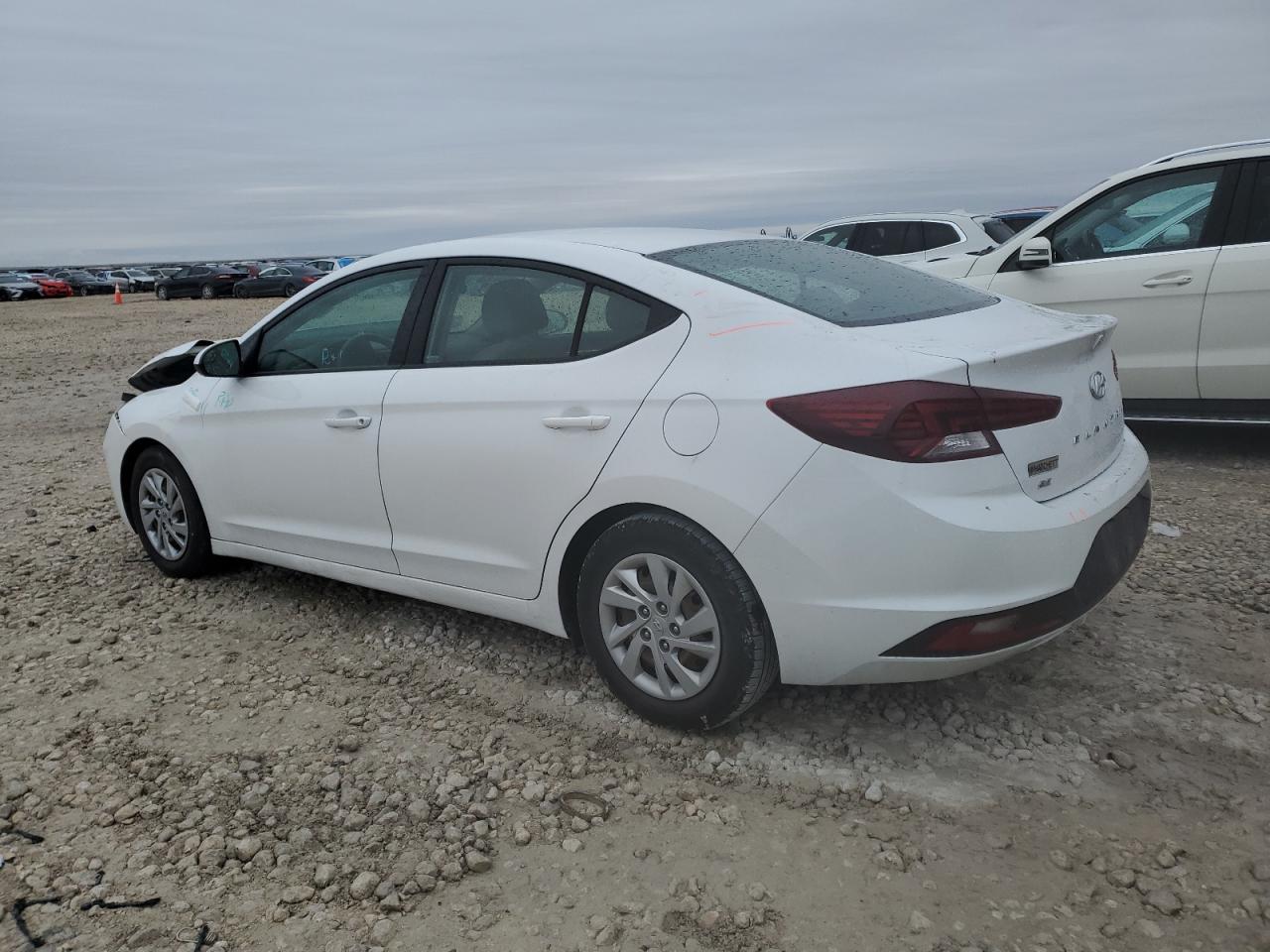 VIN 5NPD74LF2KH427156 2019 HYUNDAI ELANTRA no.2