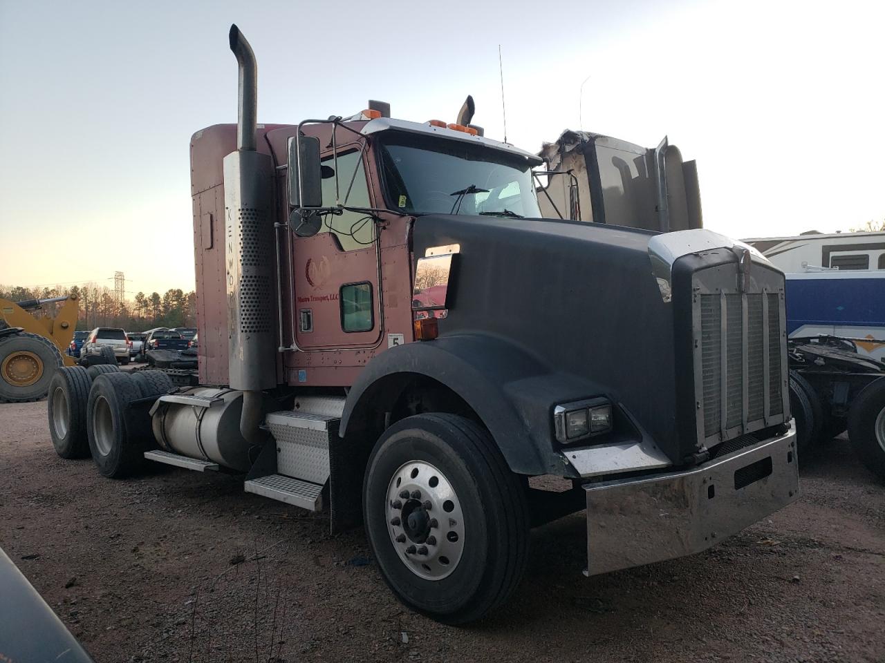 2000 Kenworth Construction T800 zu verkaufen in Charles City, VA - Side