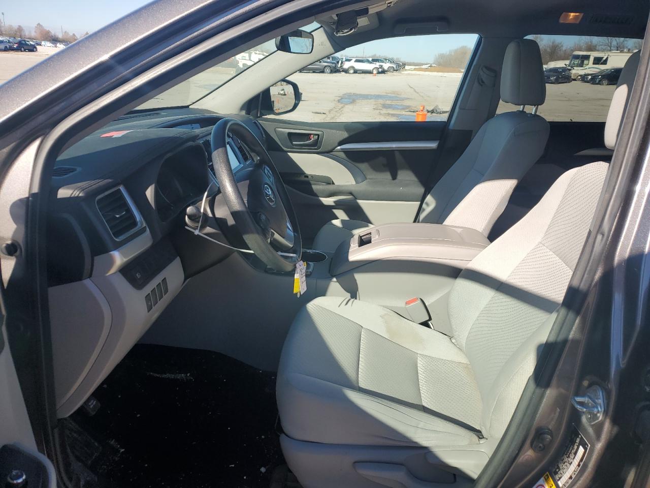 2017 Toyota Highlander - Image 7