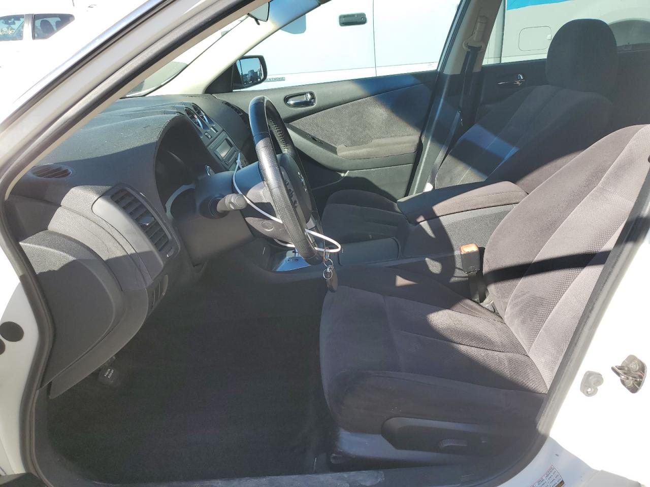 2009 Nissan Altima - Image 7
