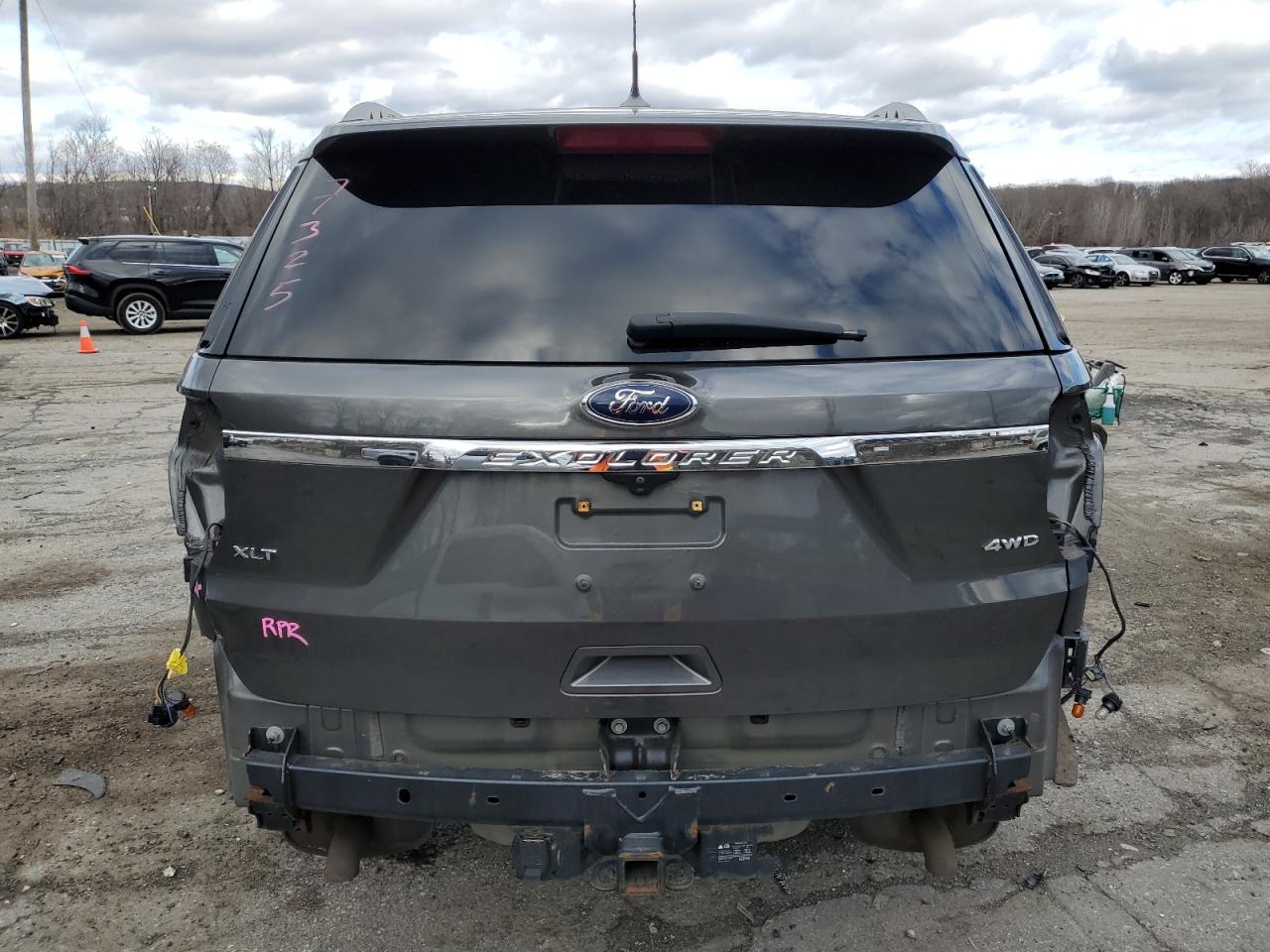2019 Ford Explorer - Image 6