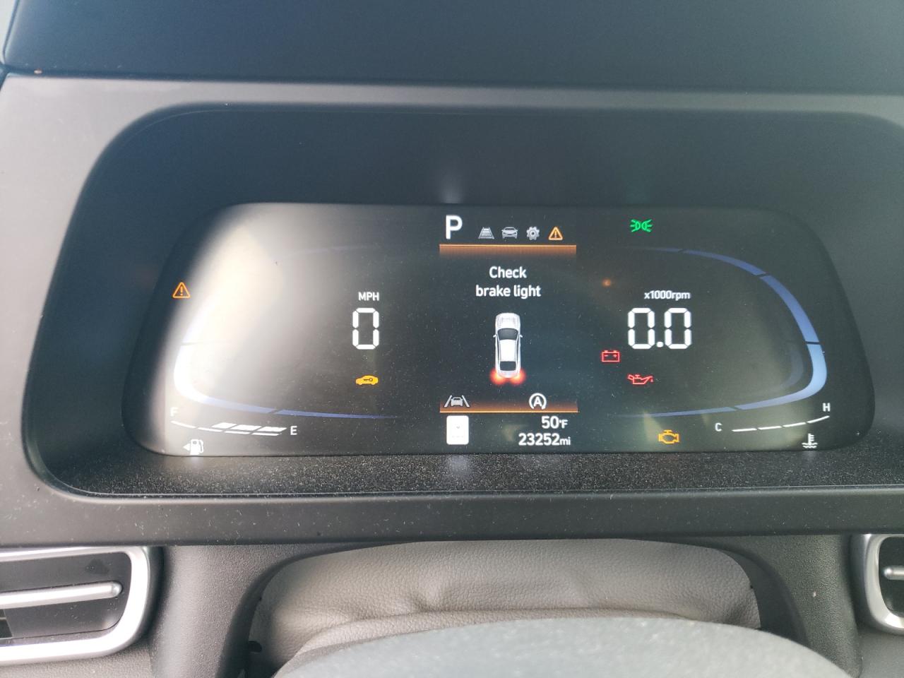 2024 Hyundai Elantra - Image 9