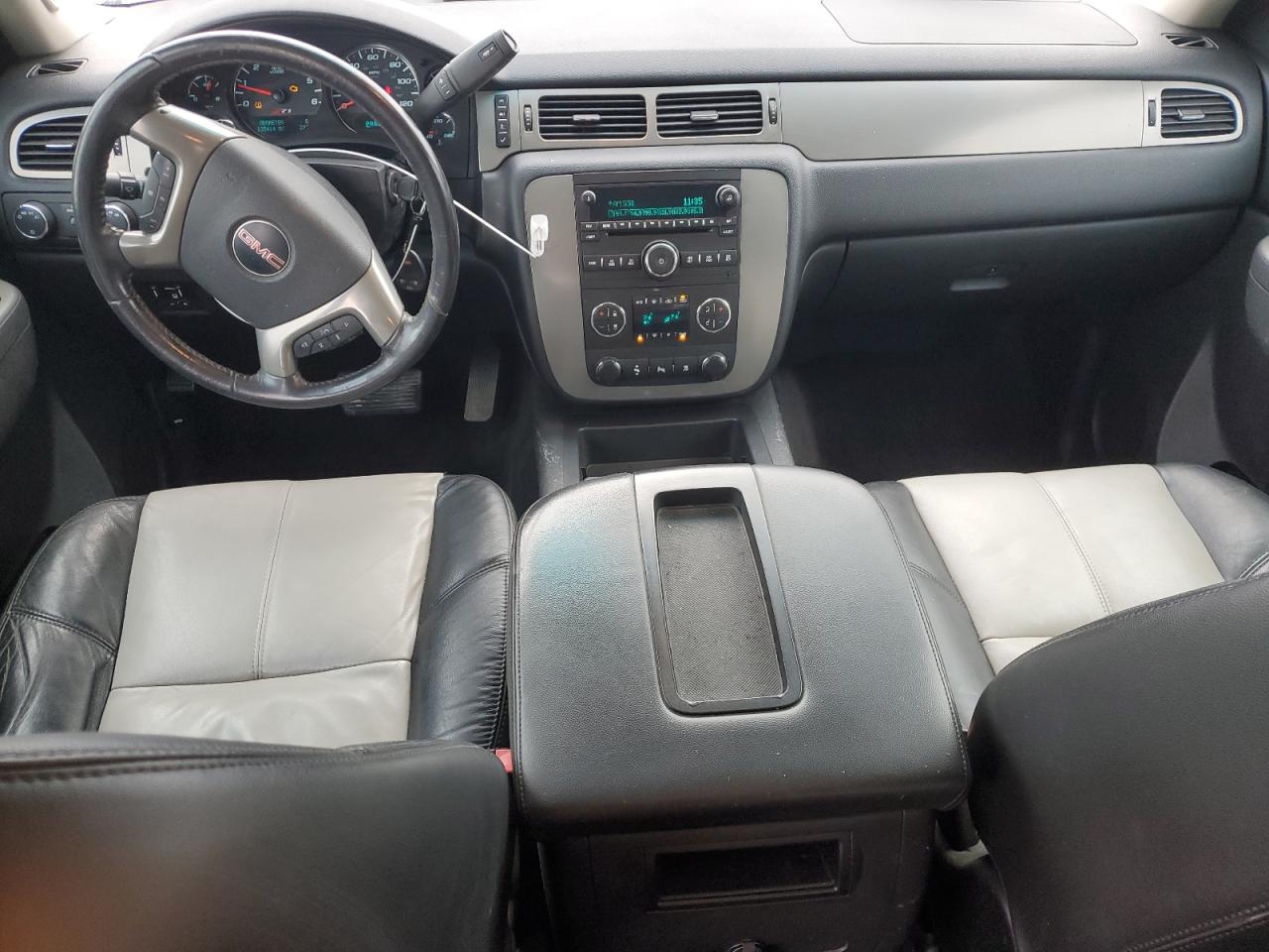 2010 GMC Sierra - Image 8