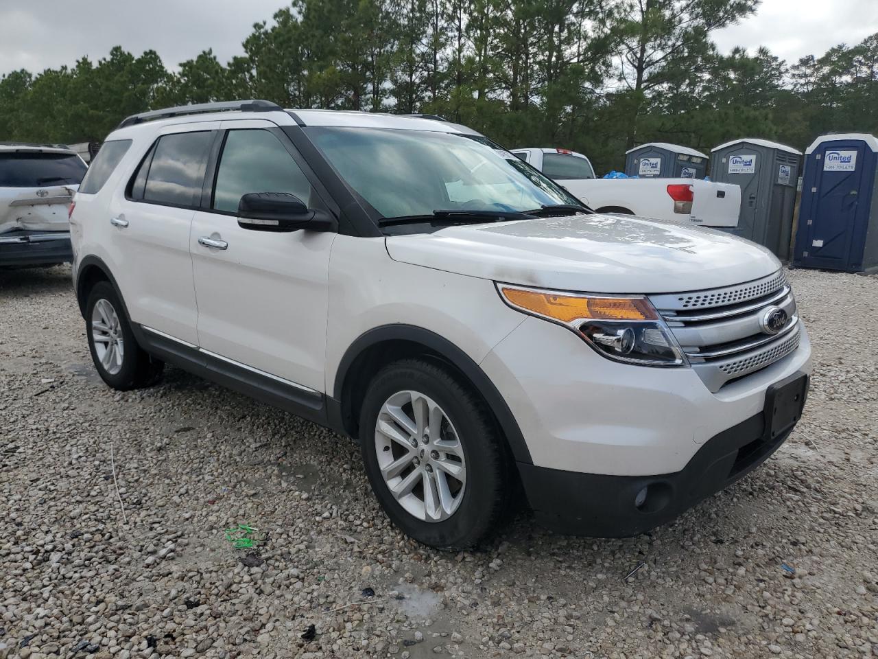 VIN 1FM5K7D80DGB24609 2013 FORD EXPLORER no.4