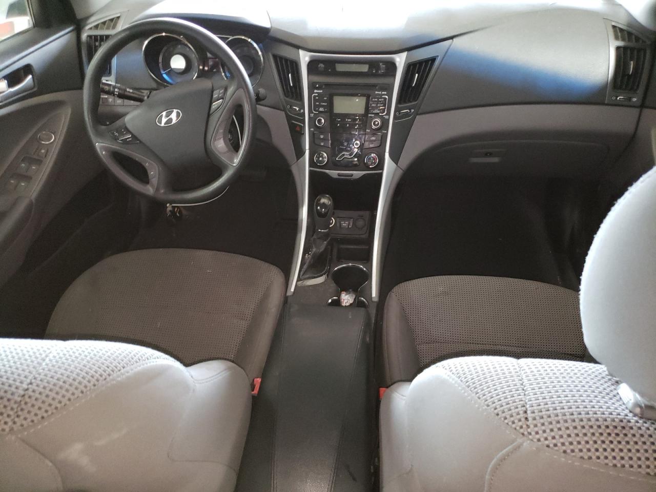 2011 Hyundai Sonata - Image 8