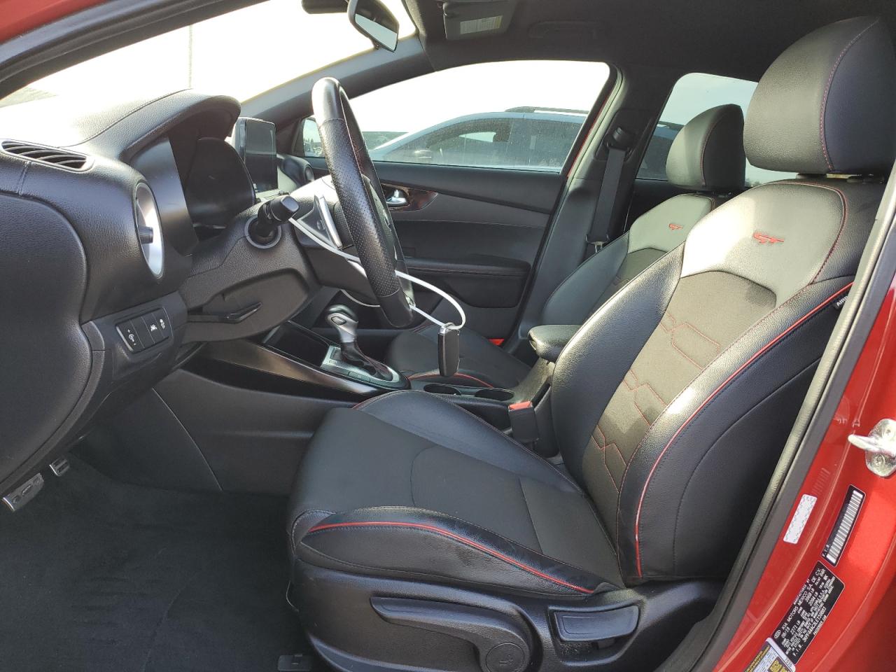 2020 Kia Forte - Image 7