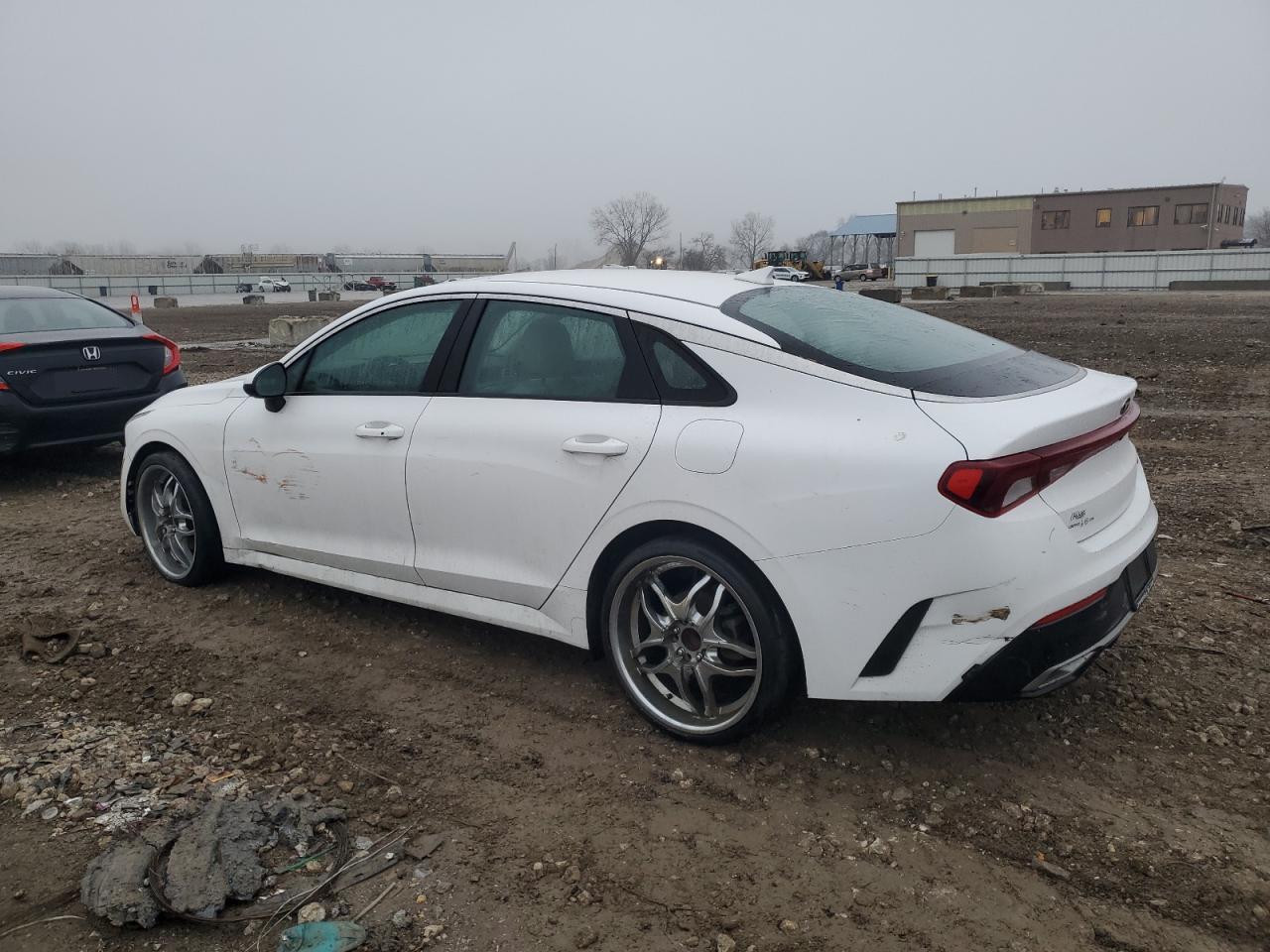 2021 Kia K5 - Image 2